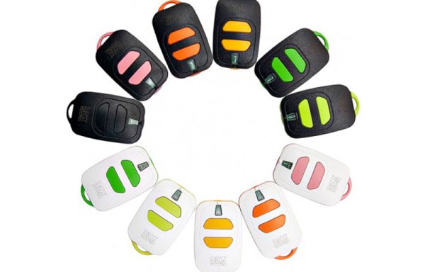 GTI2 დისტანციური მართვის პულტი ფერადი ღილაკებით (ასორტიმენტში)